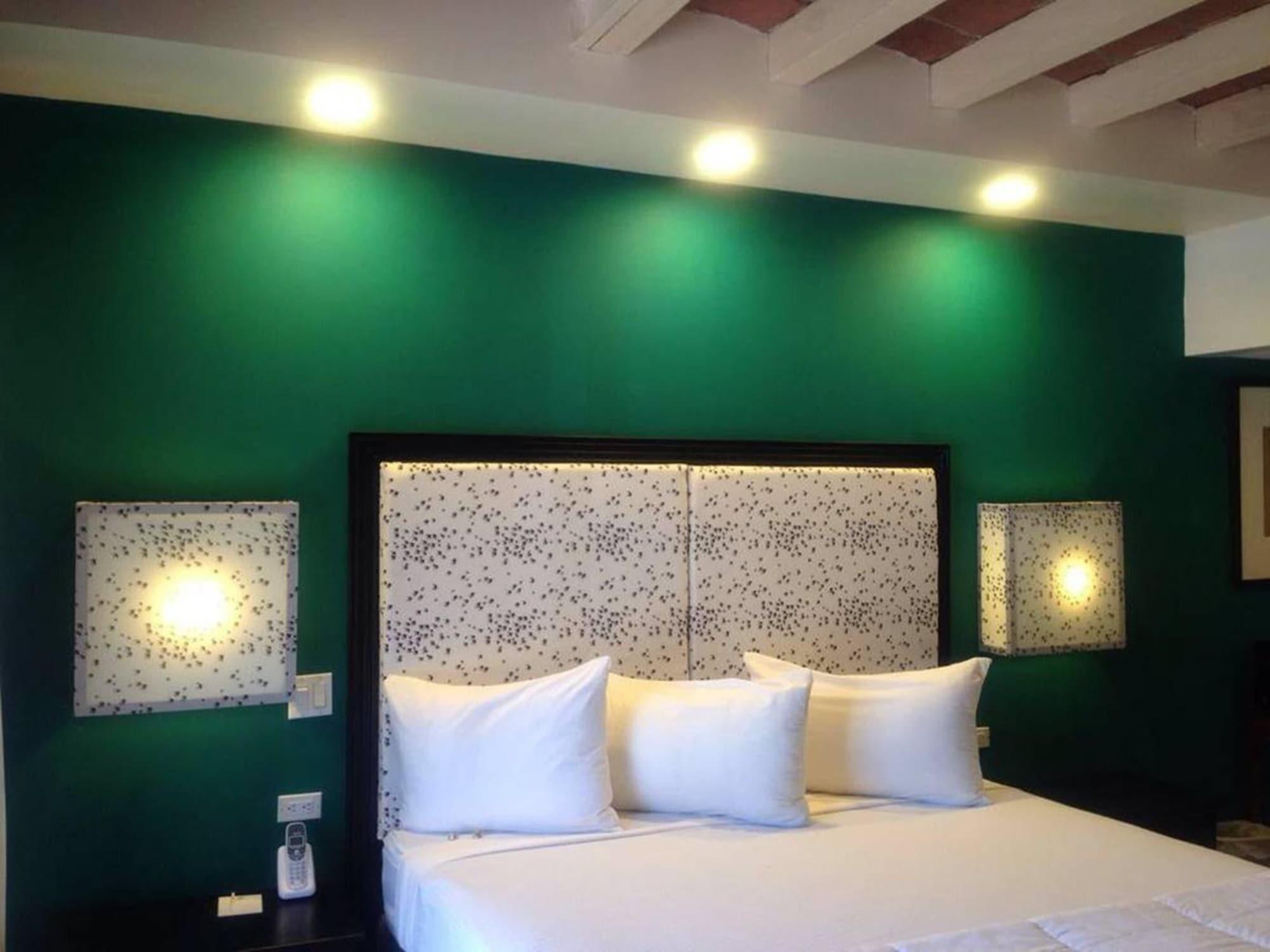 Hotel Posada El Rey Sol إنسينادا المظهر الخارجي الصورة